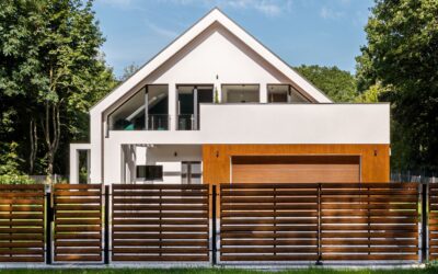 Dlaczego metalowe ogrodzenie to idealny wybór na jesień?